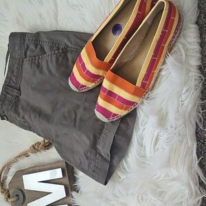 Old Navy Gray/Brown Shorts with 5" Inseam